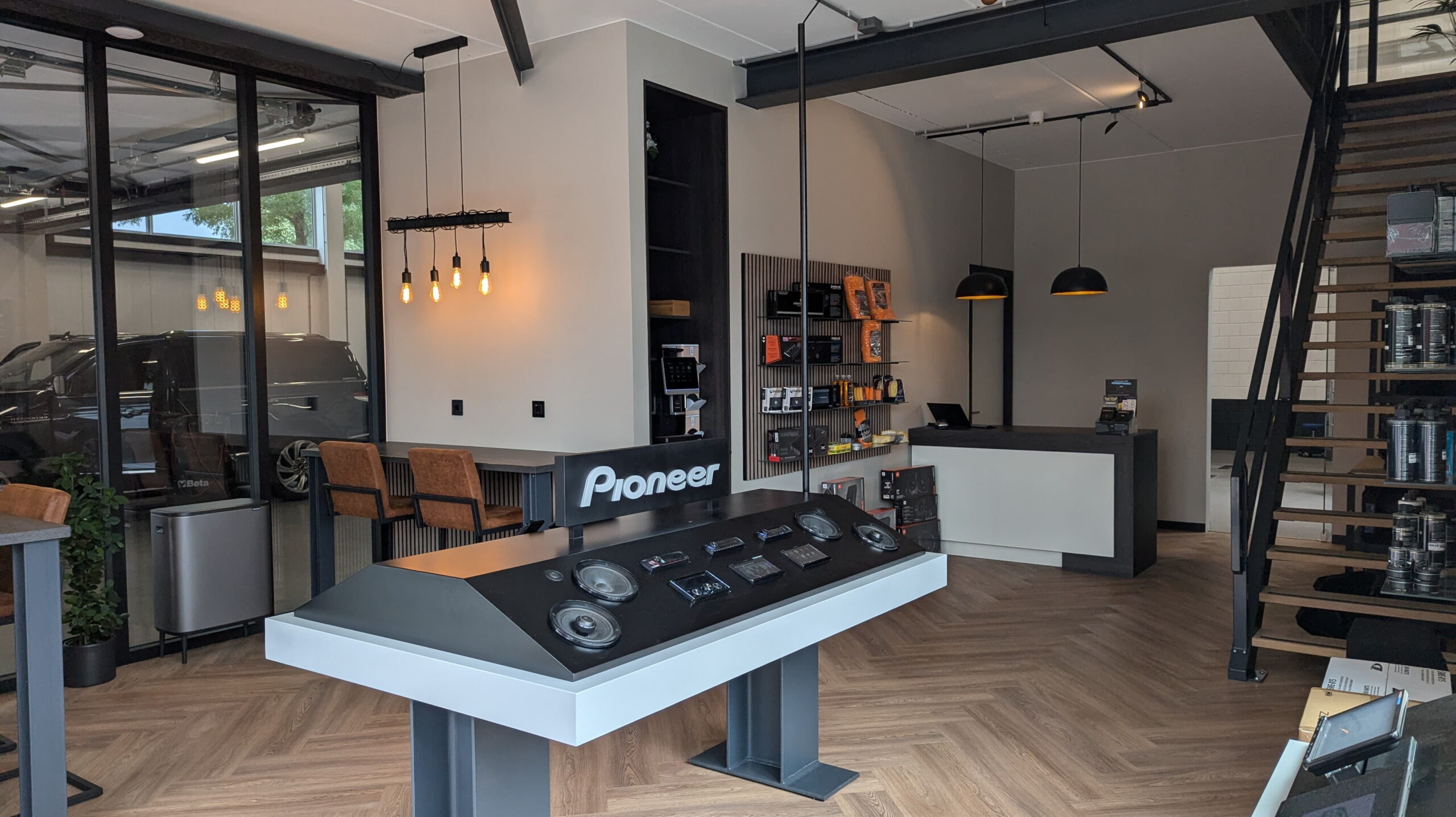 Winkel-singel-croppedjpg-scaled